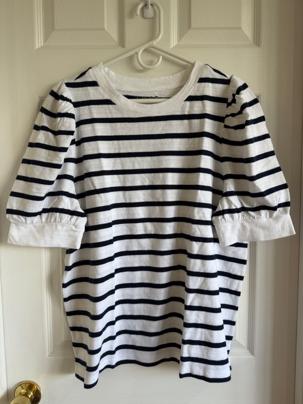 NWT LOFT White and Navy Striped Puff Sleeve Top